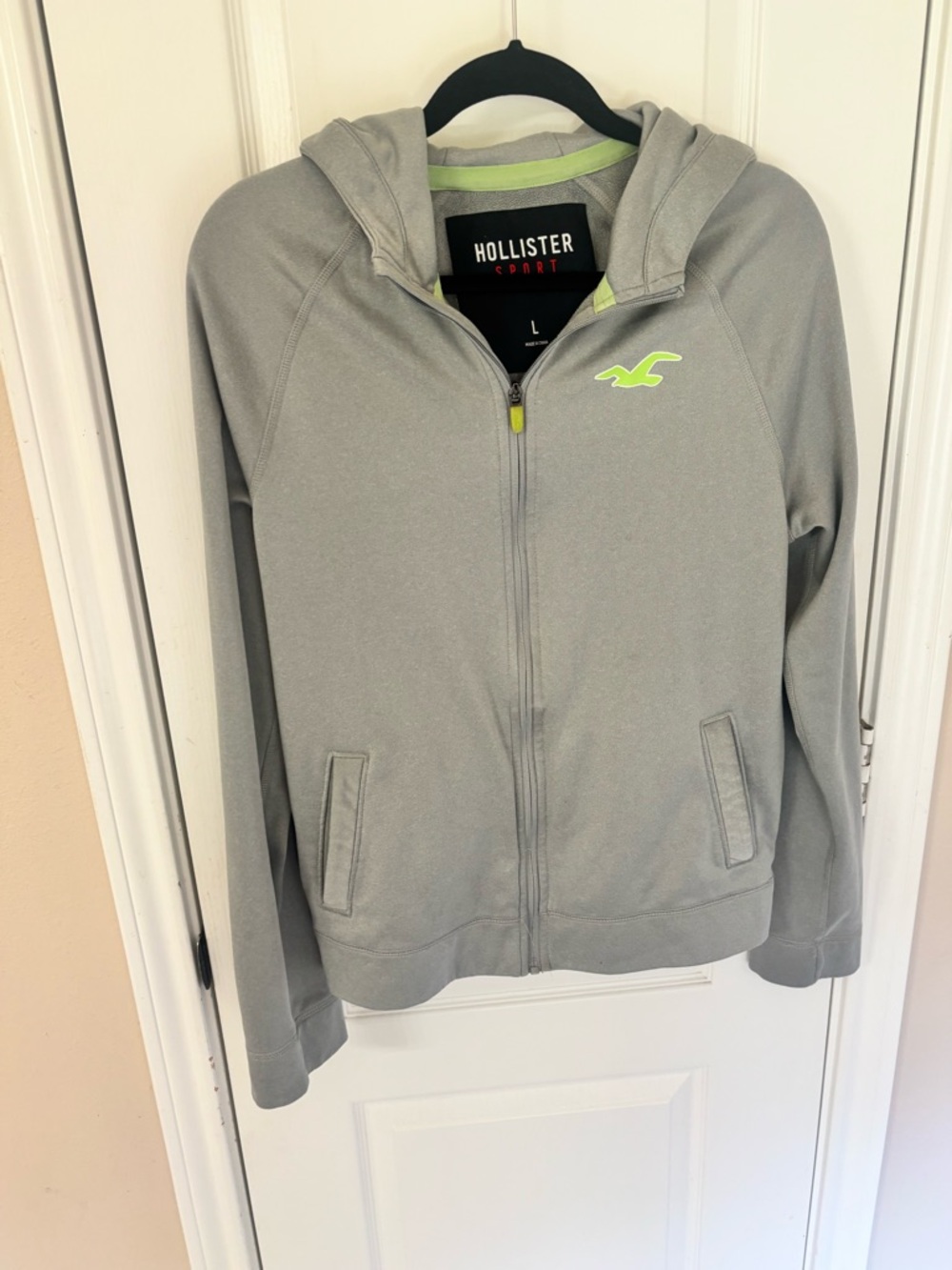 Hollister Gray Full Zip-Up‎ Hoodie with Neon Green Accents Size Large Cozy Y2K